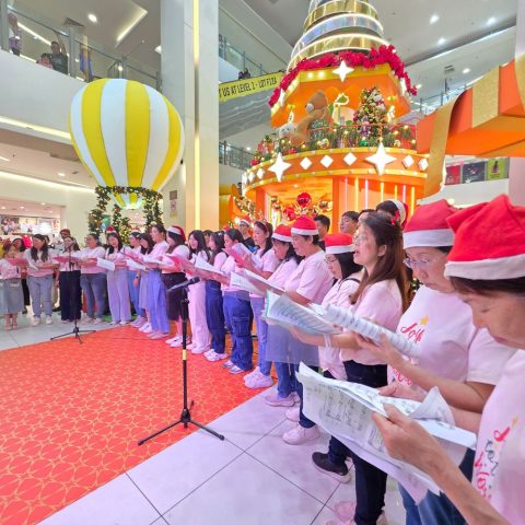 Christmas - Acapella Carollers