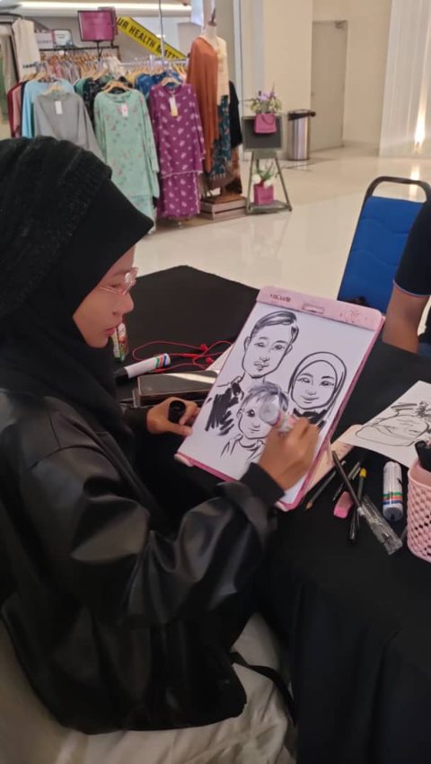FREE Caricature on Mother's Day