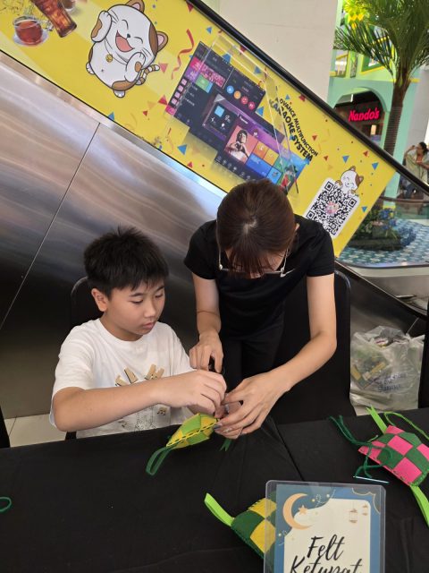RAYA Ketupat Felt Workshop