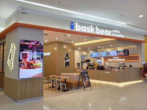 Bask Bear Coffee & Toasties storefront
