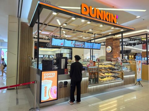 Dunkin' storefront