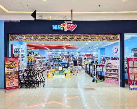 MR. TOY storefront