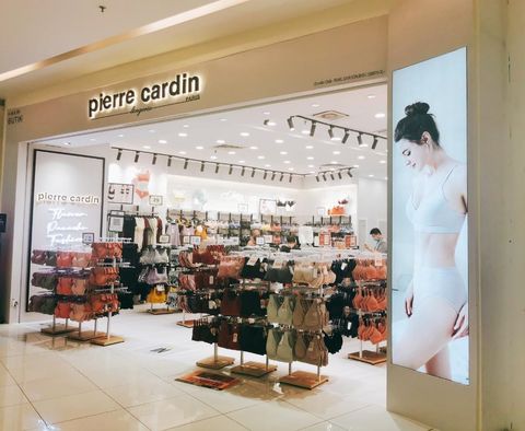 Pierre Cardin storefront