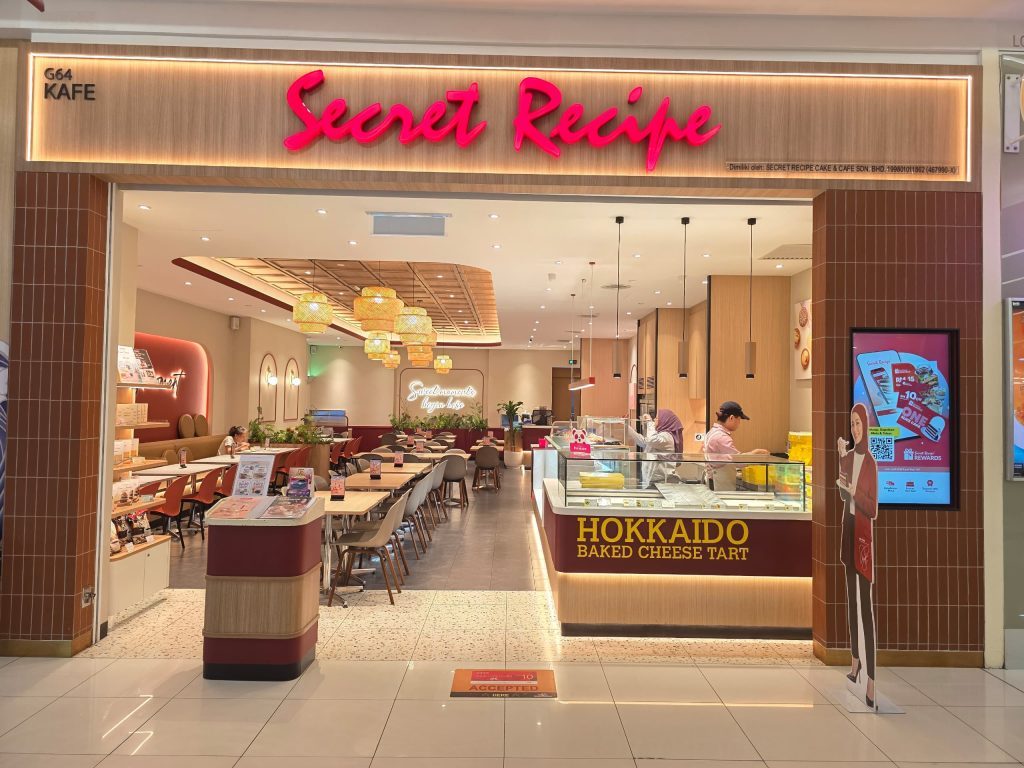 Secret Recipe storefront at KIPMall Setapak
