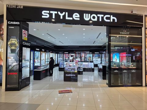 Style Watch storefront