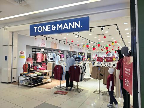 Tone & Mann storefront